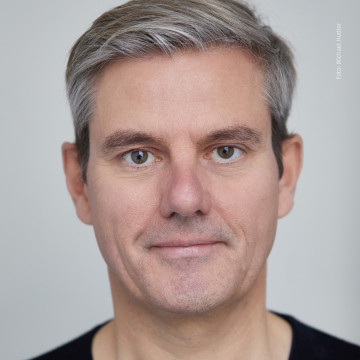 Dr. Thomas Ramge