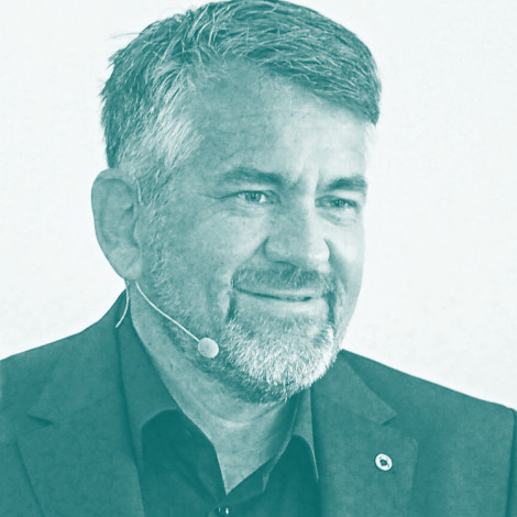 Dr. Dr. Cay von Fournier