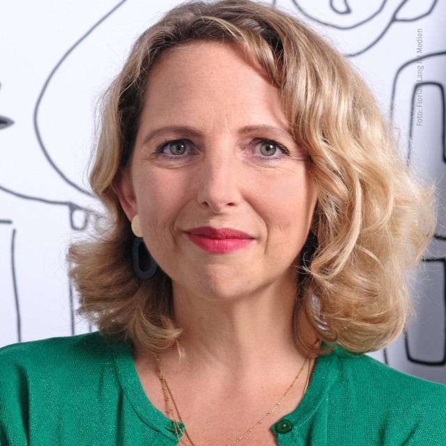 Zuzana Blazek, IW Köln